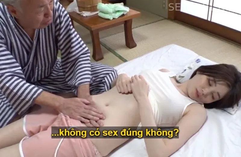 Người tình của con trai bị đau nhức nhờ bố anh xã có nghề mát-xa mát xa và cái kết